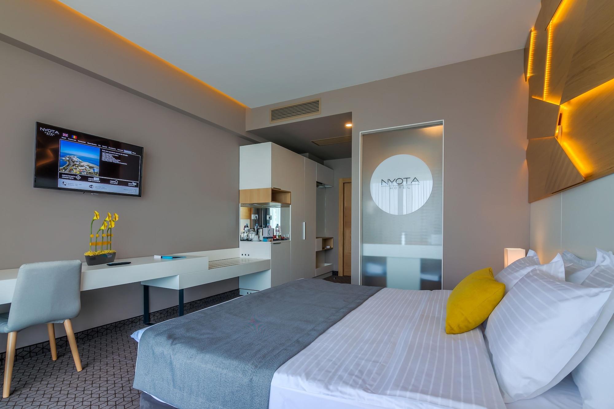 Nyota Hotel & Conference Center Mamaia Buitenkant foto