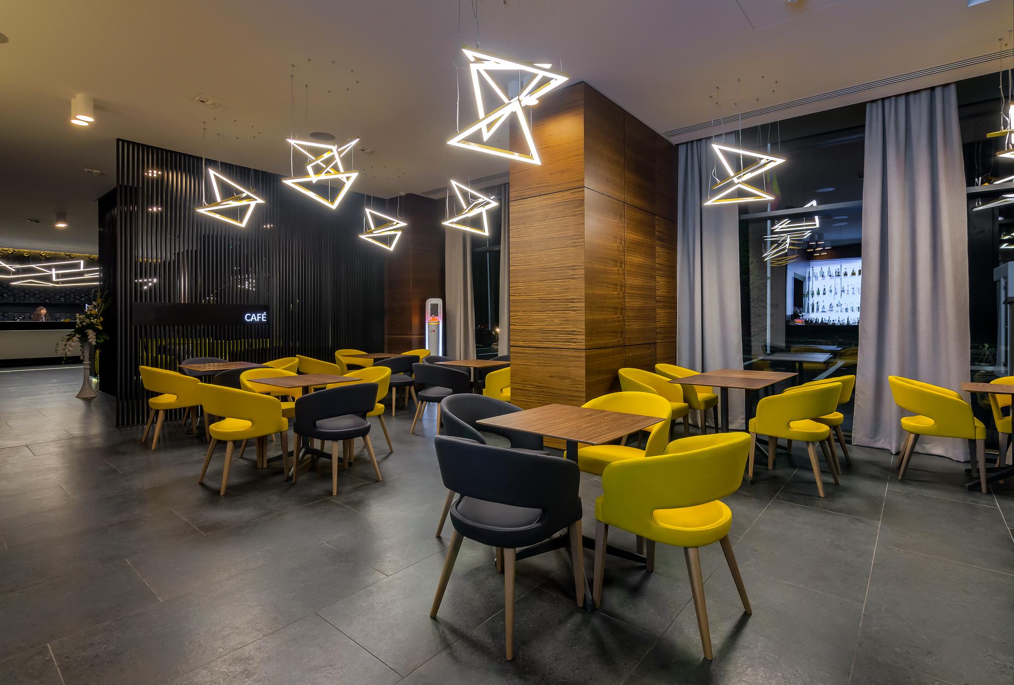 Nyota Hotel & Conference Center Mamaia Buitenkant foto