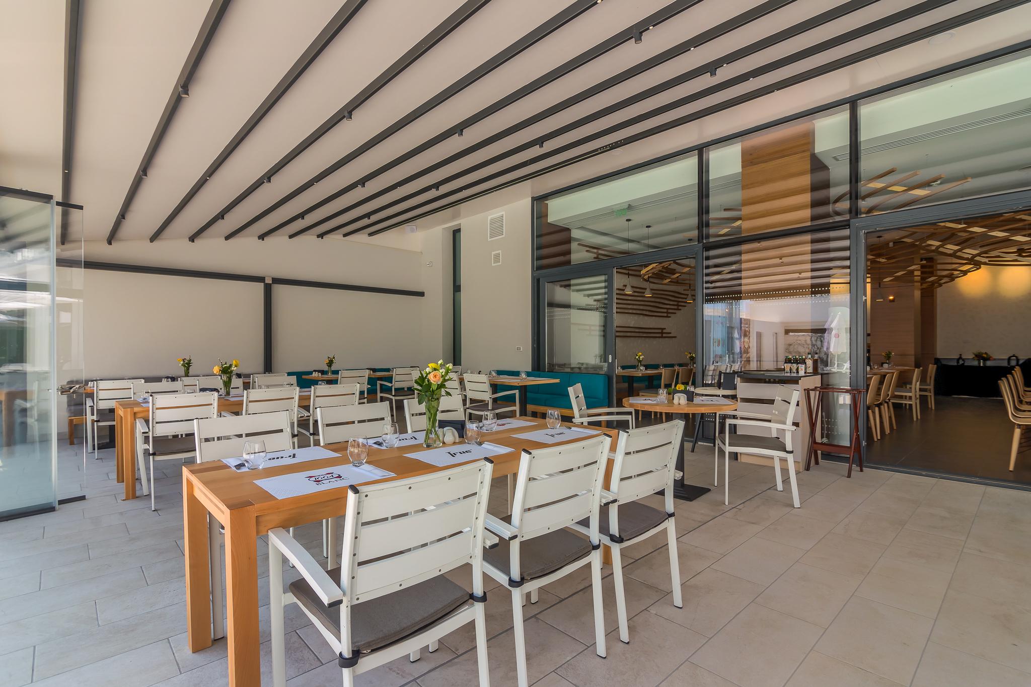 Nyota Hotel & Conference Center Mamaia Buitenkant foto