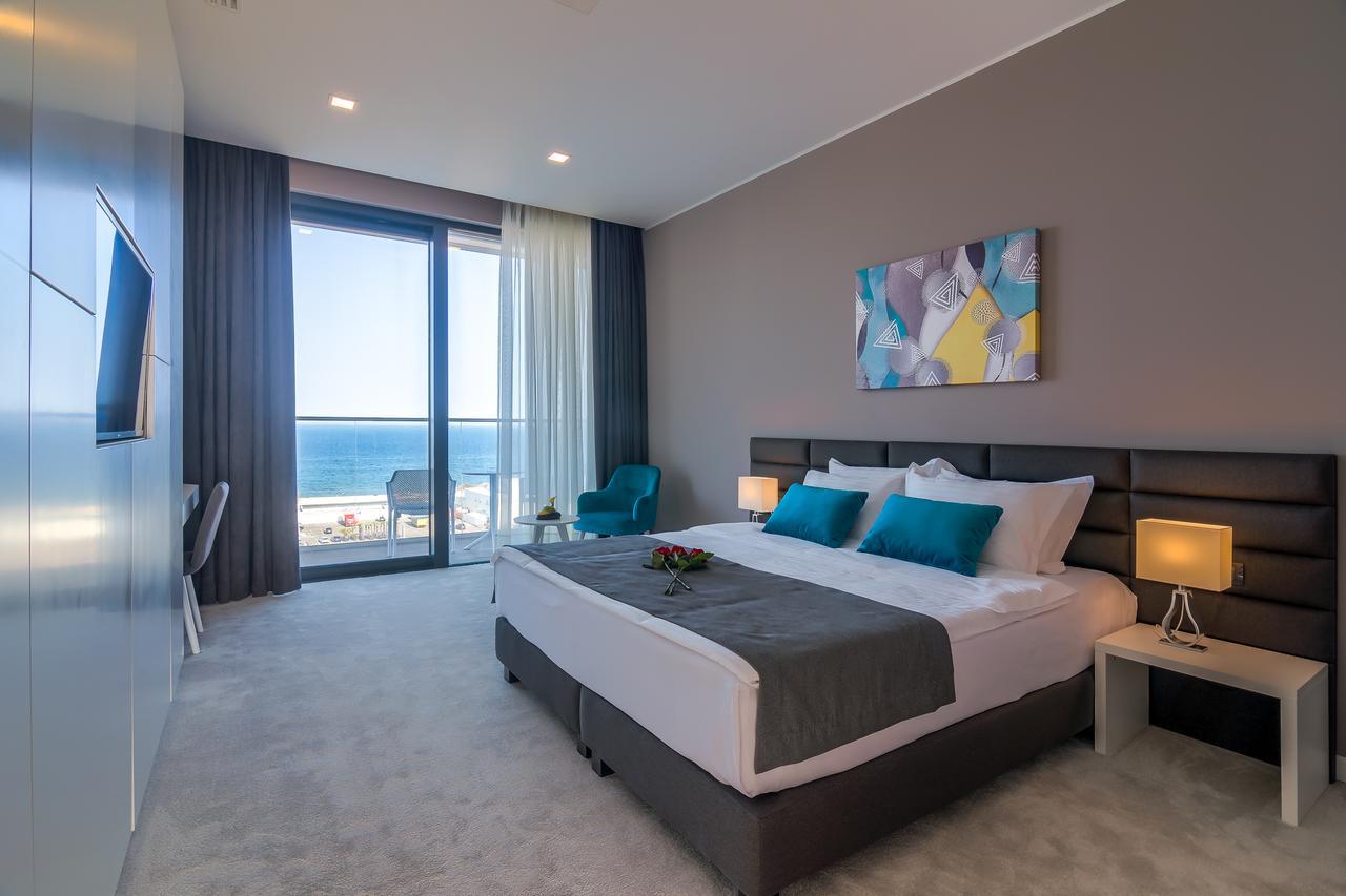 Nyota Hotel & Conference Center Mamaia Buitenkant foto