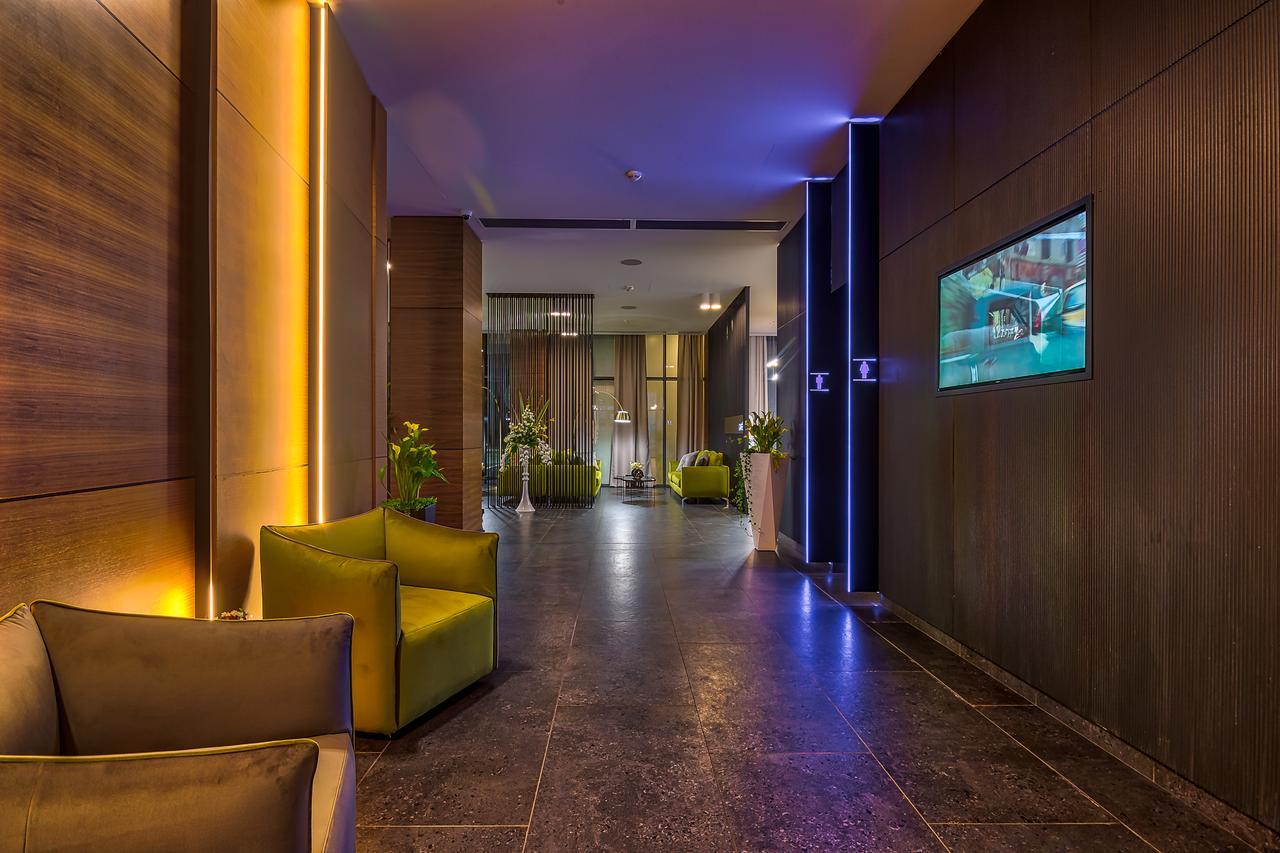 Nyota Hotel & Conference Center Mamaia Buitenkant foto