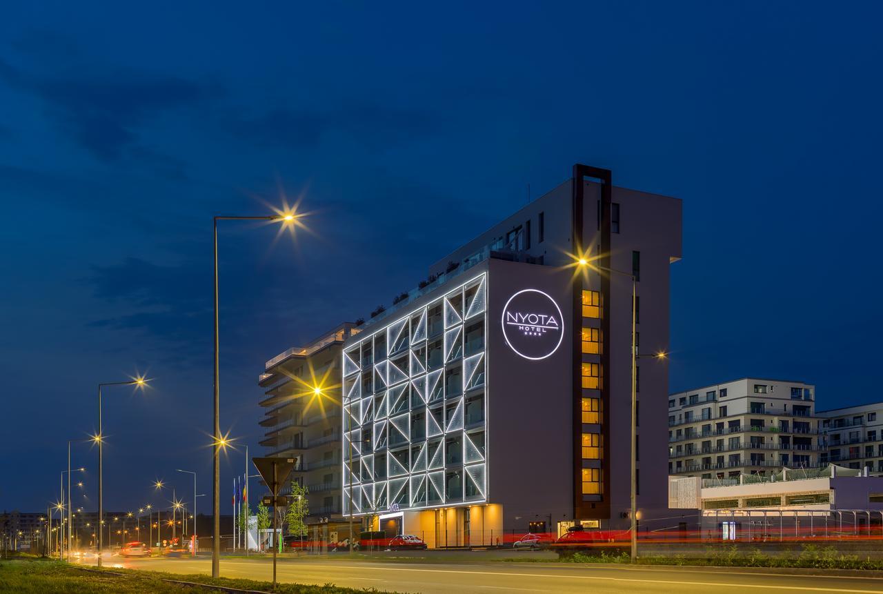 Nyota Hotel & Conference Center Mamaia Buitenkant foto